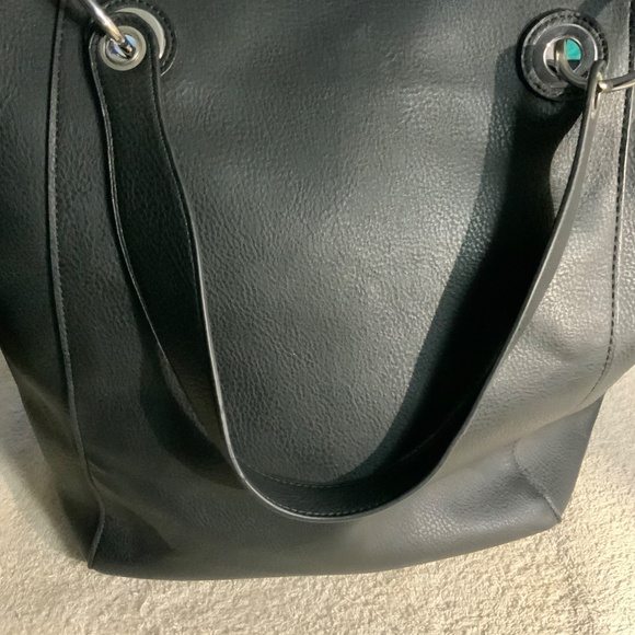 Steve Madden Large Hobo Tote - Picture 3 of 8